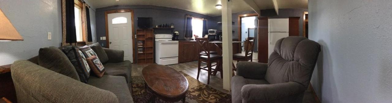 Kodiak Russian River Lodge エクステリア 写真