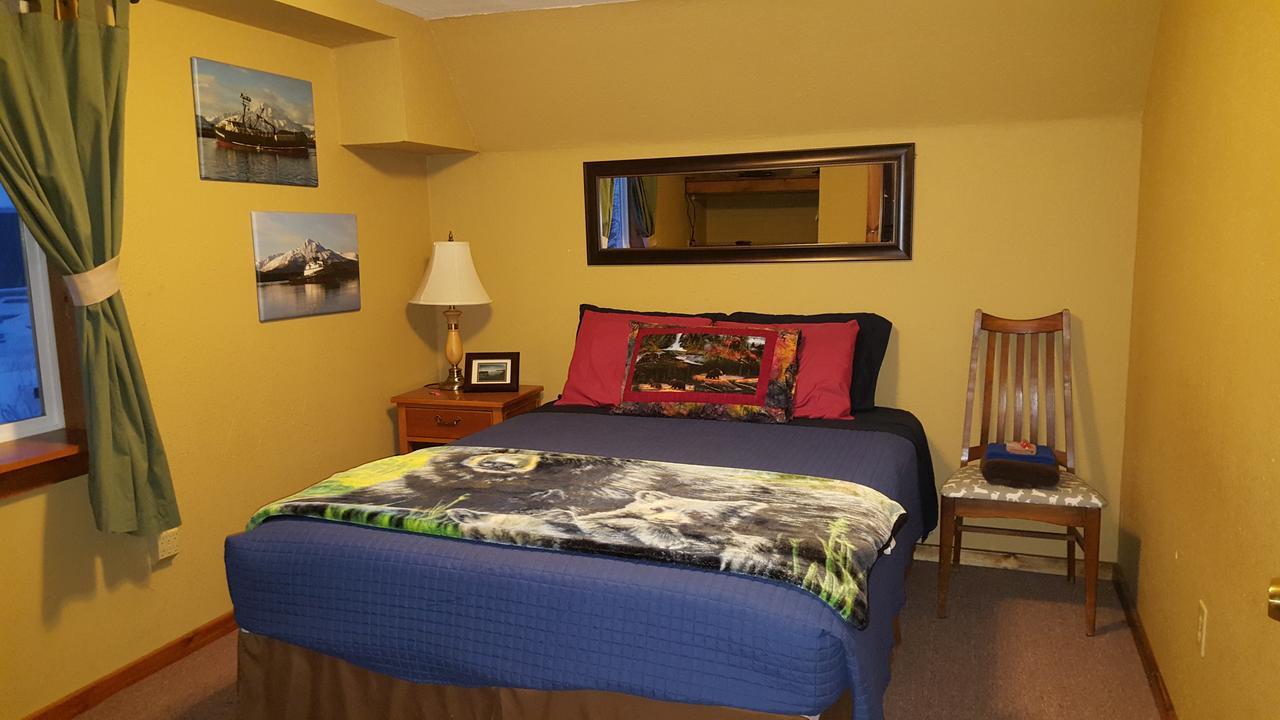 Kodiak Russian River Lodge エクステリア 写真