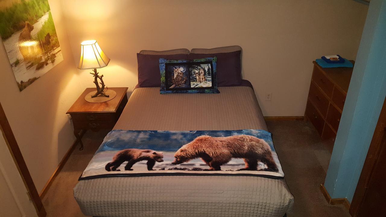 Kodiak Russian River Lodge エクステリア 写真