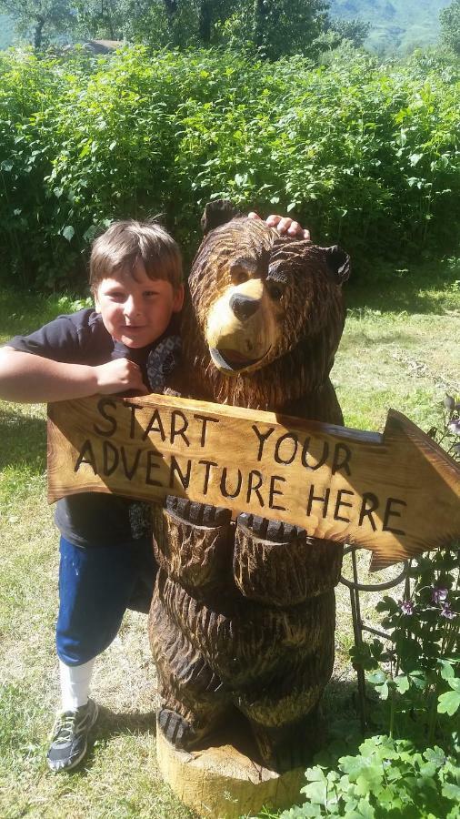 Kodiak Russian River Lodge エクステリア 写真