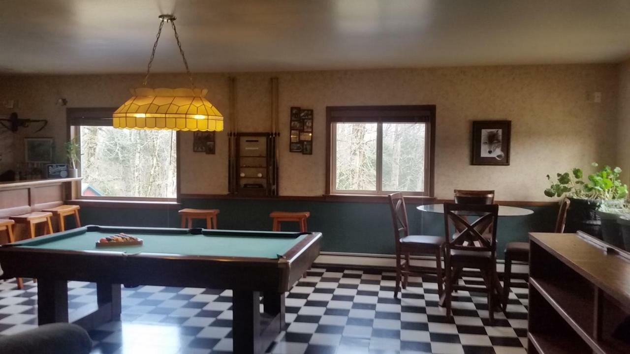 Kodiak Russian River Lodge エクステリア 写真