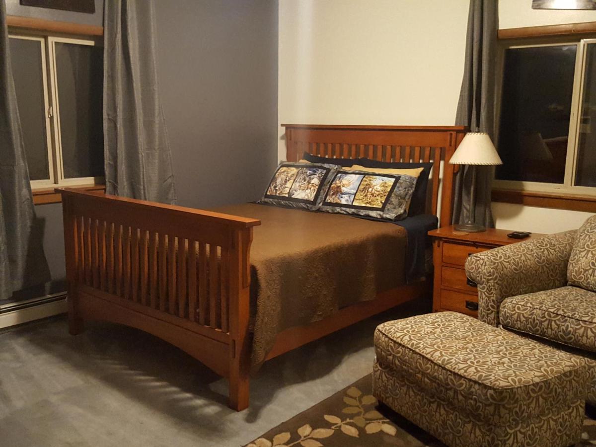 Kodiak Russian River Lodge エクステリア 写真
